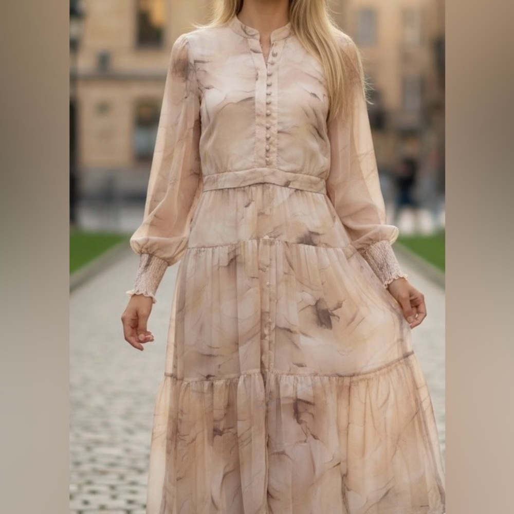 Elegant Pink Long Sleeve Dress size M . New with tag